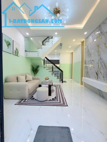 Nhà mới đẹp Chiến Lược– Bình Tân, hẻm 7m, 42m khu sầm uất, đủ tiện ích xung quanh, 4.X tỷ