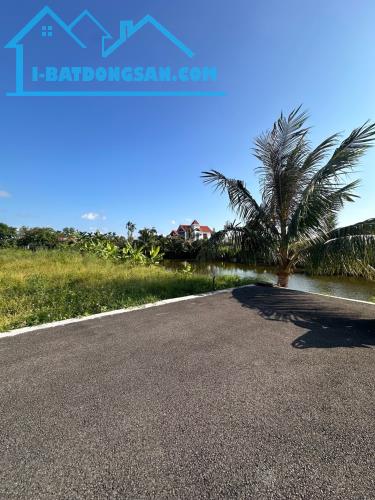 ĐẤT ĐẸP GIÁ ĐẦU TƯ. VỊ TRÍ ĐẸP SIÊU THOÁNG ĐẸP. LÔ GÓC MỘT MẶT GIÁP HỒ. TRƯỚC ĐẤT Ô TÔ DỪN