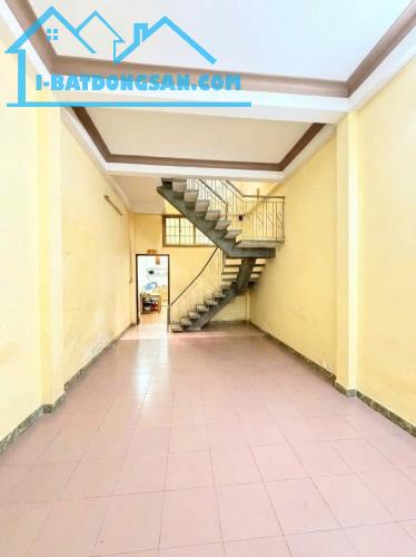 Nhà Tân Bình - Âu Cơ nở hậu, 2 tầng ở ngay - KD đa dạng, ngang 4m - dài 20m - hơn 8 tỷ.