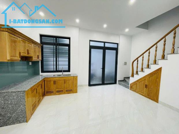 Bán nhà mới đẹp đường Mạc Đỉnh Chi , P.4, Vũng Tàu. Hẻm Dasu vào gần