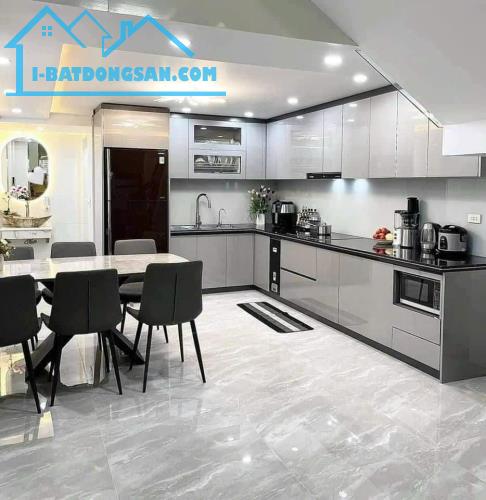 BẤN NHÀ ĐẸP QUẢNG NINH NHỈNH 2 TỶ