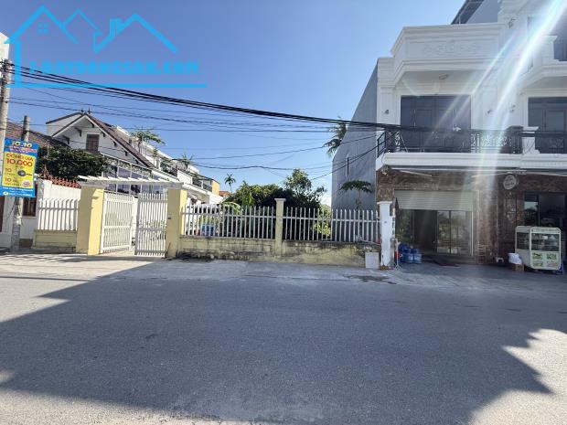 Bán lô đất tại Chợ Hương kinh doanh buôn bán siêu tốt, sầm uất đông đúc. - Vị trí lô đất