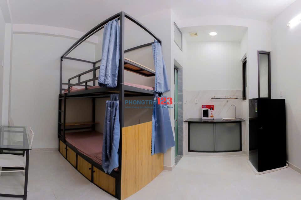 KTX chỉ 2 - 4ng mới có thang máy cách làng ĐH Thủ Đức chỉ 5p giá tưf 1tr5