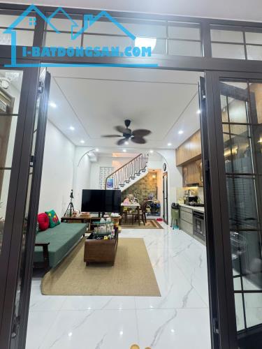 Bán nhà Khâm Thiên - Nhà mới full nội thất - 4 phòng ngủ