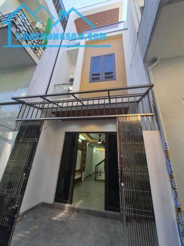 BÁN NHÀ ĐẸP 2.05 TỶ 3 TẦNG 50M2 ( TÂY BẮC ) NGÕ RỘNG TRẦN HUY LIỆU