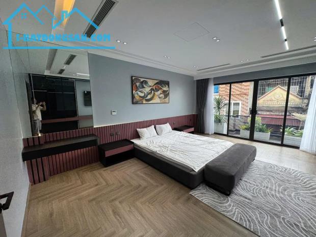 Phân lô cực đẹp phố Lạc Trung 75m2, 7T thang máy, MT5.8m Gara ô tô nhỉnh 26 tỷ