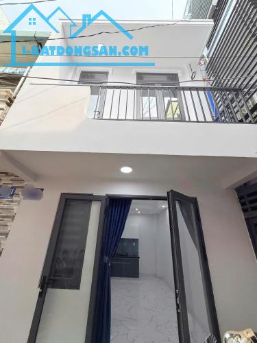 Bán nhà mới đẹp hẻm Dasu đường Phạm Hồng Thái, P7, Vũng Tàu. Giá 2.5x tỉ