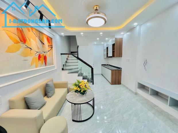 PHỐ TRẦN NGUYÊN HÃN - hồ Tam Bạc, nhà xây mới 24m2 *3 tầng 2tỷ1