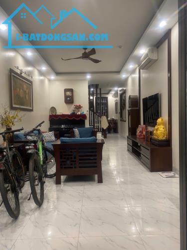 Bán nhà phố Phạm Thận Duật – 2 mặt tiền – gần Hoàng Quốc Việt kéo dài –48m – 2x tỷ