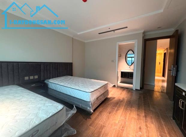 BÁN KHÁCH SẠN CAO CẤP 10 TẦNG DÒNG TIỀN GẦN 400 TRIỆU MẶT PHỐ GIẢNG VÕ - PHÂN KHÚC 70 TỶ !