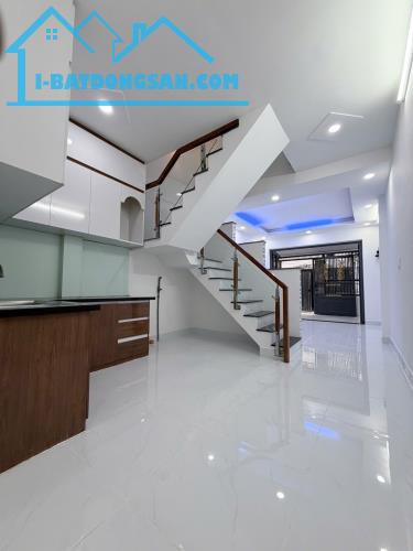 Bán gấp nhà mới Lê Trọng Tấn, hẻm thông căn góc, 42m gần ĐH Công Thương, đủ tiện ích 4.X t