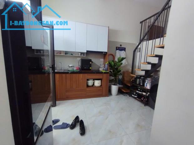 Bán căn hộ T1 số 6 Lê Thánh Tông Hoàn Kiếm, 2N 35m2 7.5 tỷ