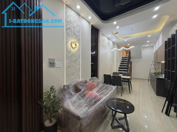 Nhà phố xinh rẻ 1 trệt 3 lầu Nguyễn Đình Chiểu Quận 3 TP.HCM