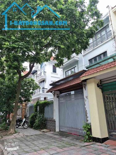 Biệt Thự Đặng Xá 33 tỷ 176m hai mặt tiền,Gia Lâm