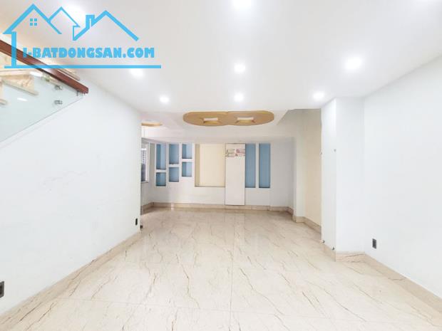 Nhà 5 tầng, mặt tiền Cộng Hòa 3, Thống Nhất, P.Phú Thọ Hòa, 7.2x14m, 92m2, chỉ 14.x tỷ TL