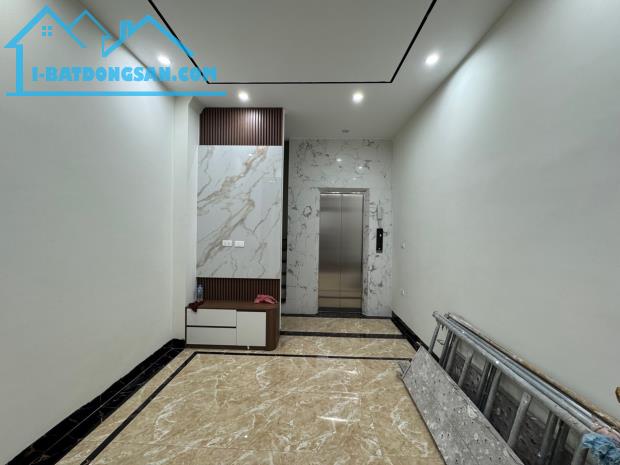 Bán Nhà Phố Trần Khát Chân, gần phố Huế - 6 Tầng thang máy, mới, KO QH - Giá 7,2 Tỷ