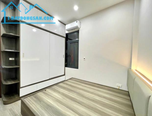 Bán Nhà Phố 8/3, Hai Bà Trưng, 20m2 x 5 tầng, Lô góc - KO QH - SDCC - Giá hơn 5 Tỷ