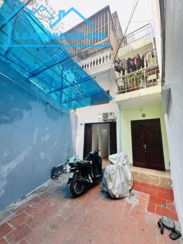 4.8 TỶ – 40M2 – 4 TẦNG – HAI THOÁNG – CÁCH PHỐ 70M – HỒNG MAI – 0985.826.871 (ko QH)