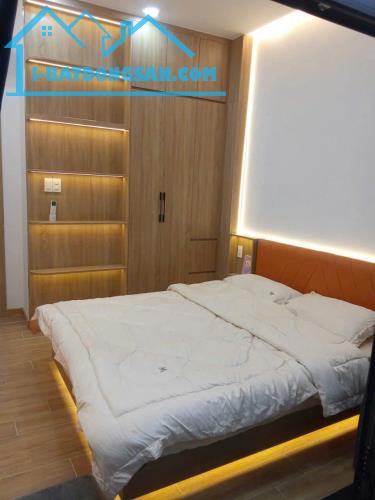 Bán Nhà Phú Nhuận - 3PN - Tặng Nội Thất - 35M - Nhỉnh 6 Tỷ