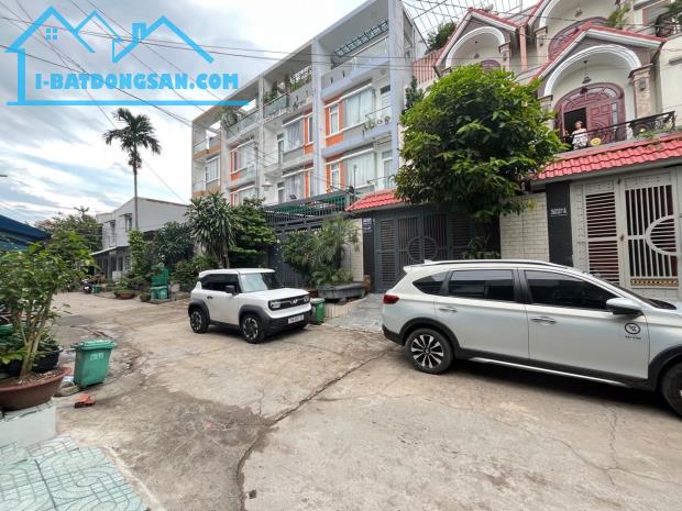Nhà Bè - Phạm Hữu Lầu - 80m2 - dãy 3 nhà trọ mới xây - giá 4,5 tỷ TL