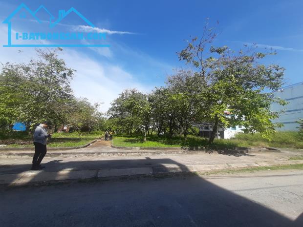 Đất Nền Nhà Biệt Thự Kdc Làng Việt Kiều Phong Phú 13E, Bình Hưng - 200M² Giá Chỉ 20 Tỷ Vnd