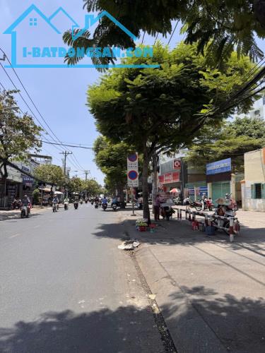 💥🚘🏡BÌNH TÂN,SÁT MẶT TIỀN, KHU TÊN LỬA, ÔTÔ ĐỖ CỬA,104M2,NGANG GẦN 6M, NHỈNH 5TY