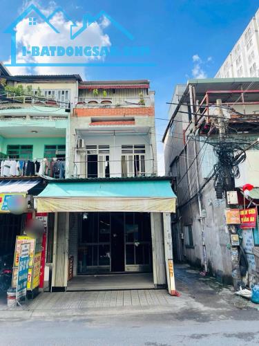 Bán nhà 64m2, 3 Lầu, 5 Phòng ngủ rộng rãi giá chỉ hơn 3T