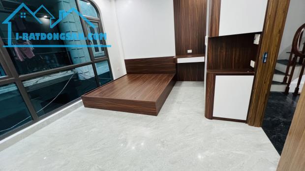 NHÀ P XUÂN ĐỈNH DT 32M, 6T(4,6MT) 9,5 TỶ TÂY HỒ.