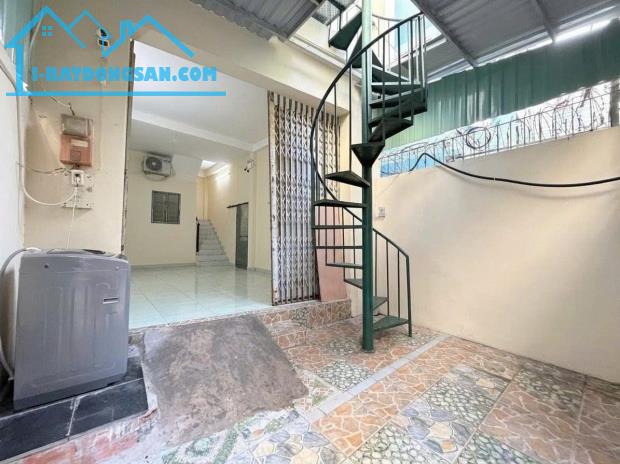 Nhà Tân Bình - gần MT Nghĩa Phát, 4 tầng ở ngay - KD, ngang 4m - dài 17m - 8 tỷ