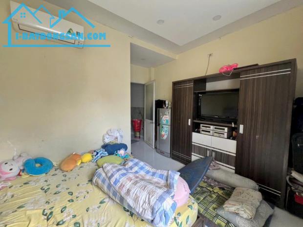 Bán nhà 5 tầng , 4.3x13m hẻm sẹc Tám Danh quận 8 giá chỉ nhỉnh 7 tỷ