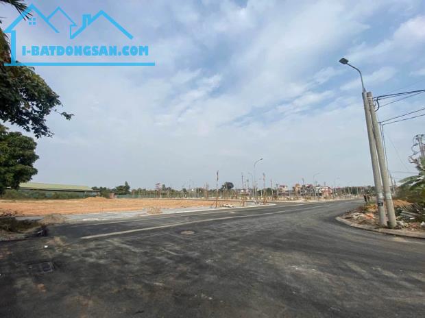 Hiếm còn lại mảnh Phúc Thịnh, Vân Trì, ô tô tránh đường thông trục chính, DT 85m