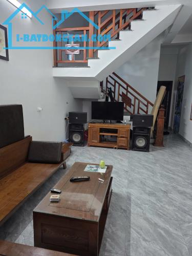 BÁN NHÀ LÔ GÓC 3 TẦNG THUẬN THÀNH BẮC NINH 65M2 THOÁNG VĨNH VIỄN CHỈ 2.65 TỶ LH 0983648643