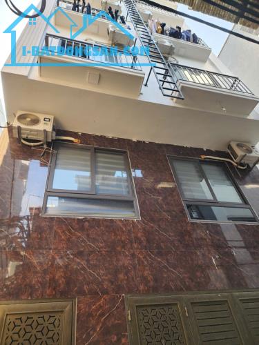 BÁN GẤP NHÀ TRẦN ĐẠI NGHĨA- GẦN BÁCH, KINH XÂY- 9 P- DÒNG TIỀN 35T/TH- 8.6 TỶ.LH 097676745