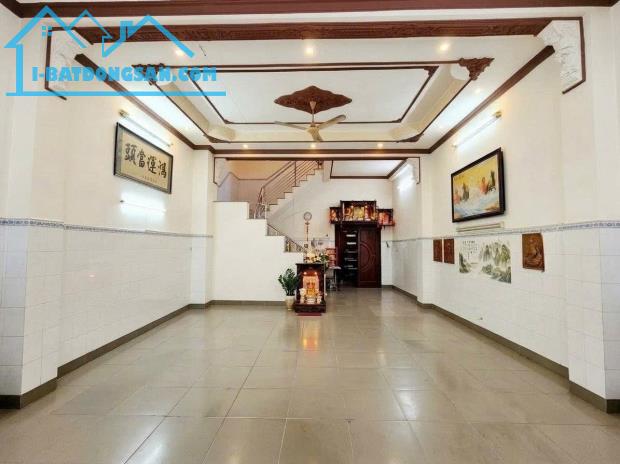 Nhà Tân Phú ngay Tân Hương - Vườn Lài, 4 tầng ở ngay - KD - ngang 6m - dài 16m - 16 tỷ.