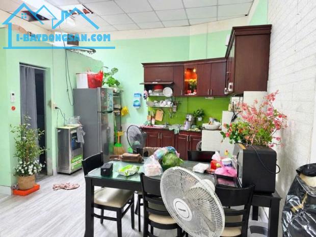 Bán nhà Mặt tiền Trương Phước Phan - gần Hương Lộ 2, 5x25m - 3 Tầng, 4PN, chỉ 13,9 Tỷ.