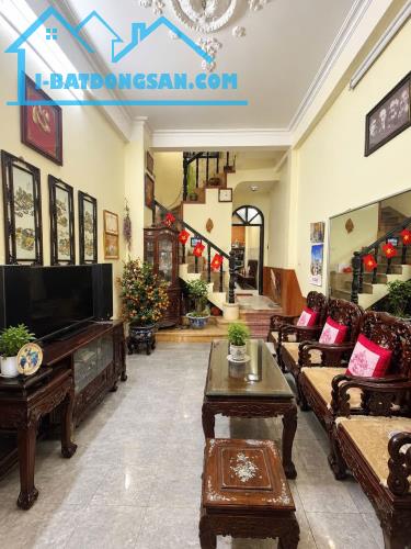 Hạ 700 triệu nhà phố Thái Hà 49m2, 4 tầng đường ô tô 4 chỗ trung tâm quận Đống Đa