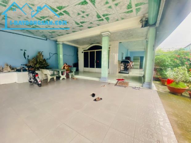 Siêu phẩm nhà HXT Nguyễn Thị Ngâu,TTT DT 200 m2 .Giá chỉ 3.95 tỷ (TL)