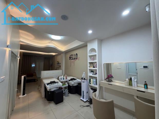 BÁN NHÀ MẶT PHỐ NGUYỄN CHÍ THANH – 50M² – 6 TẦNG THANG MÁY – DÒNG TIỀN 30 TR/ THÁNG – 38 T