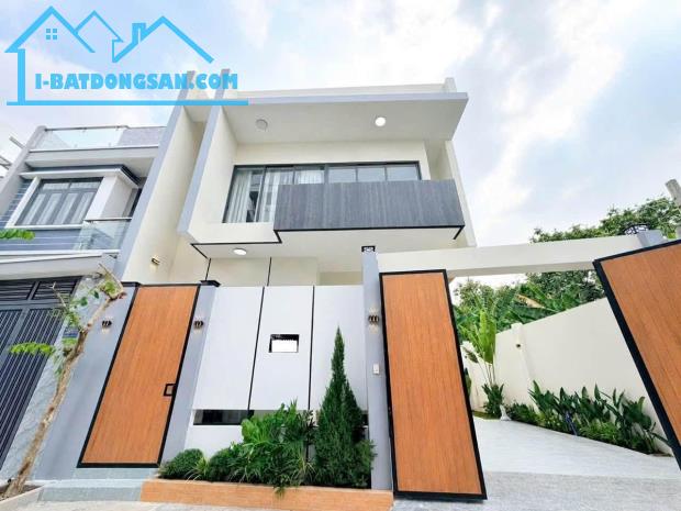 Biệt Thự Mini, gần Văn Miếu Trấn Biên , Bửu Long. Nhận nhà với 700tr