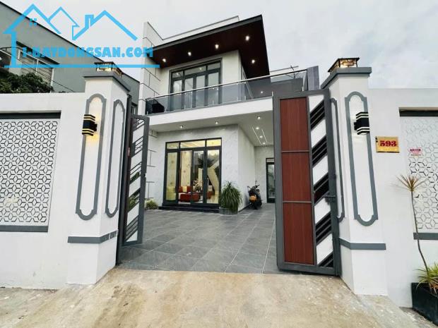 BIỆT THỰ MINI CÓ BAN CÔNG SIÊU LỚN NGAY TRUNG TÂM TÂN TRIỀU