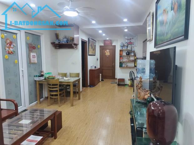 Chính chủ nhượng căn hộ chung cư Victory Văn Phú diện tích 60m2 sổ đỏ chính chủ ở ngay