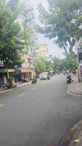 Mặt Tiền Kinh Doanh Phạm Văn Bạch, Lô Góc Ngang 7m ~ 130m2 Bán Chỉ 18,5 Tỷ.