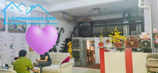 MT Chương Dương – 146m² (5 x 30m) x 6 tầng – Có hầm – Dòng tiền 40tr/th