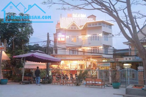 BÁN KHÁCH SẠN TRUNG TÂM ĐÀ LẠT – LÂM ĐỒNG - 32 PHÒNG, MỚI NÂNG CẤP, GIÁ 35 TỶ