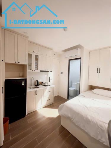 Liễu Giai-Toà 17 căn hộ 79m² 7 tầng 18,3 tỷ -50m ô tô tải - 3 gác tránh-TM -Dòng tiền 1,3T