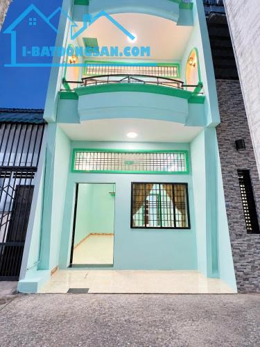Bán nhà chủ gửi 95/ Tân Thới Nhất 6 giá 3,5 tỷ/42m2 1 trệt 1 lầu 2 PN 2WC Sổ Hồng