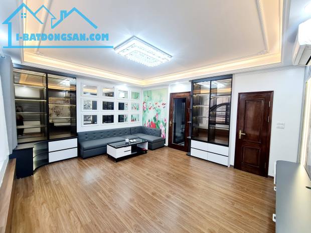 BÁN NHÀ MỚI 6 TẦNG THANG MÁY, MẶT NGÕ THÔNG KINH DOANH, Ô TÔ ĐỖ CỬA, RẤT GẦN PHỐ MINH KHAI