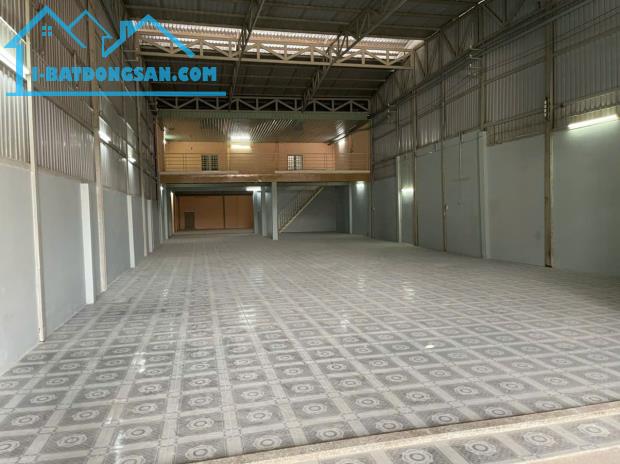 Bán gấp nhà mặt tiền Đặng Thúc Vịnh, Đông Thạnh, Hóc Môn, 535m2, giá 17.9 tỷ, sổ hồng