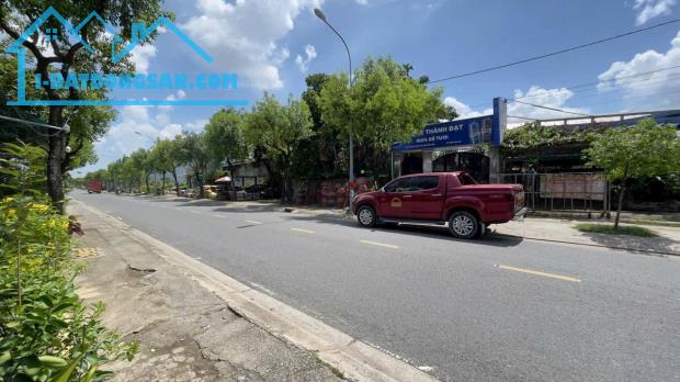 Bán lô đất cực đẹp Song Hành Tân Hiệp 2018m2. Lô góc 2 mặt tiền Đường 8m Thông giá rẻ