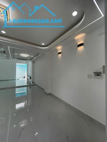 Bán nhà 1 lửng 2 lầu 5x17m giá nhỉnh 6 tỷ Đường 12m Gần Lê Văn Khương